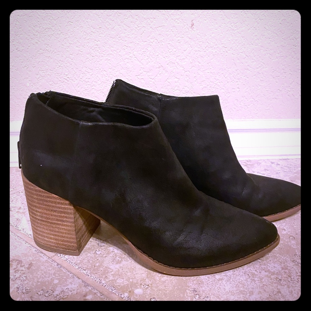 Rockport booties